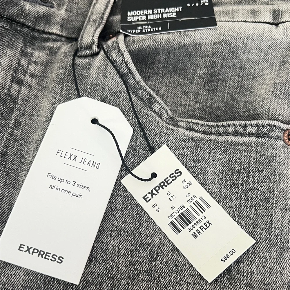 Express Gray Denim Jeans - Picture 5 of 5